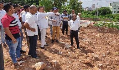 ଇଣ୍ଡୋର ଷ୍ଟାଡିୟମ ନିର୍ମାଣ କାର୍ଯ୍ୟର ସମୀକ୍ଷା କଲେ ଉତ୍ତର ବିଧାୟକ ସୁଶାନ୍ତ ରାଉତ : ଓମଟିଭି