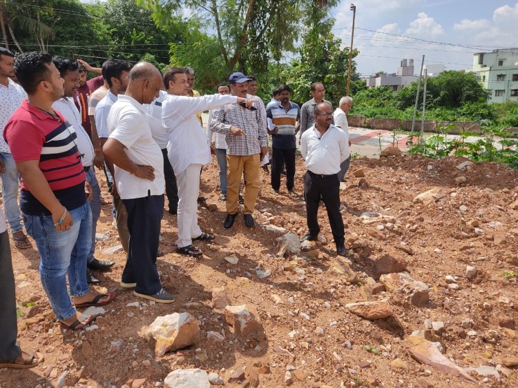 ଇଣ୍ଡୋର ଷ୍ଟାଡିୟମ ନିର୍ମାଣ କାର୍ଯ୍ୟର ସମୀକ୍ଷା କଲେ ଉତ୍ତର ବିଧାୟକ ସୁଶାନ୍ତ ରାଉତ : ଓମଟିଭି