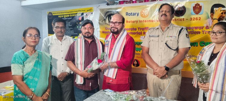 ମାଷ୍ଟର ଗିରିଜା ମେମୋରିଆଲ ରୋଡ୍ ସେଫଟି ଫାଉଣ୍ଡେସନ ପକ୍ଷରୁ ଚକ୍ଷୁ ପରୀକ୍ଷା ଶିବିର : Ommtv 