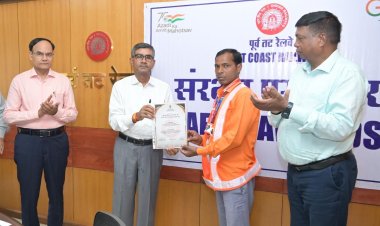 East Coast Railway Honours Track Maintainer for Exemplary Alertness