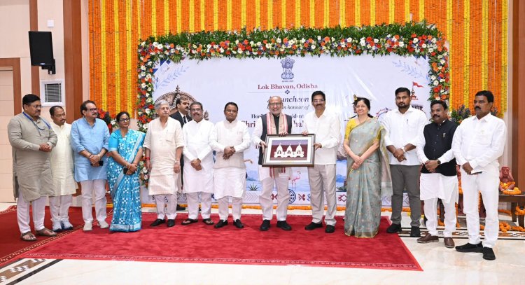 *Governor Hosts Banquet in Honour of Vice President at Lok Bhavan*